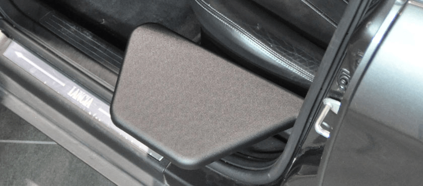 RM205 MANUAL TIP-UP PLATE